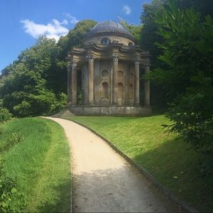 Meet your Posher, Claire